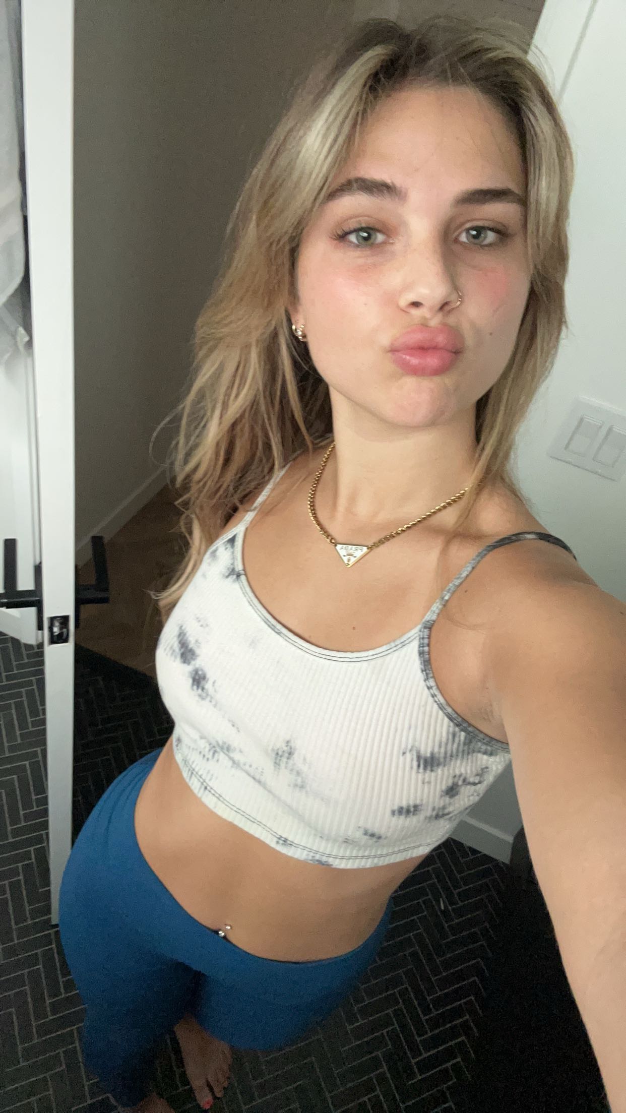 skilahblue snapchat image archive image