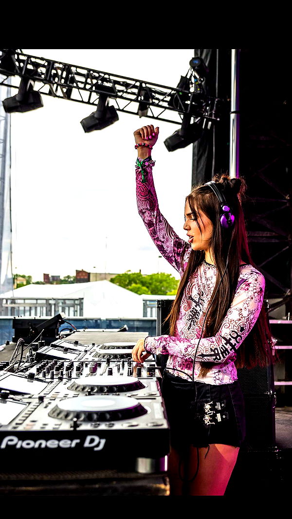 skilahblue image ~ Altpins