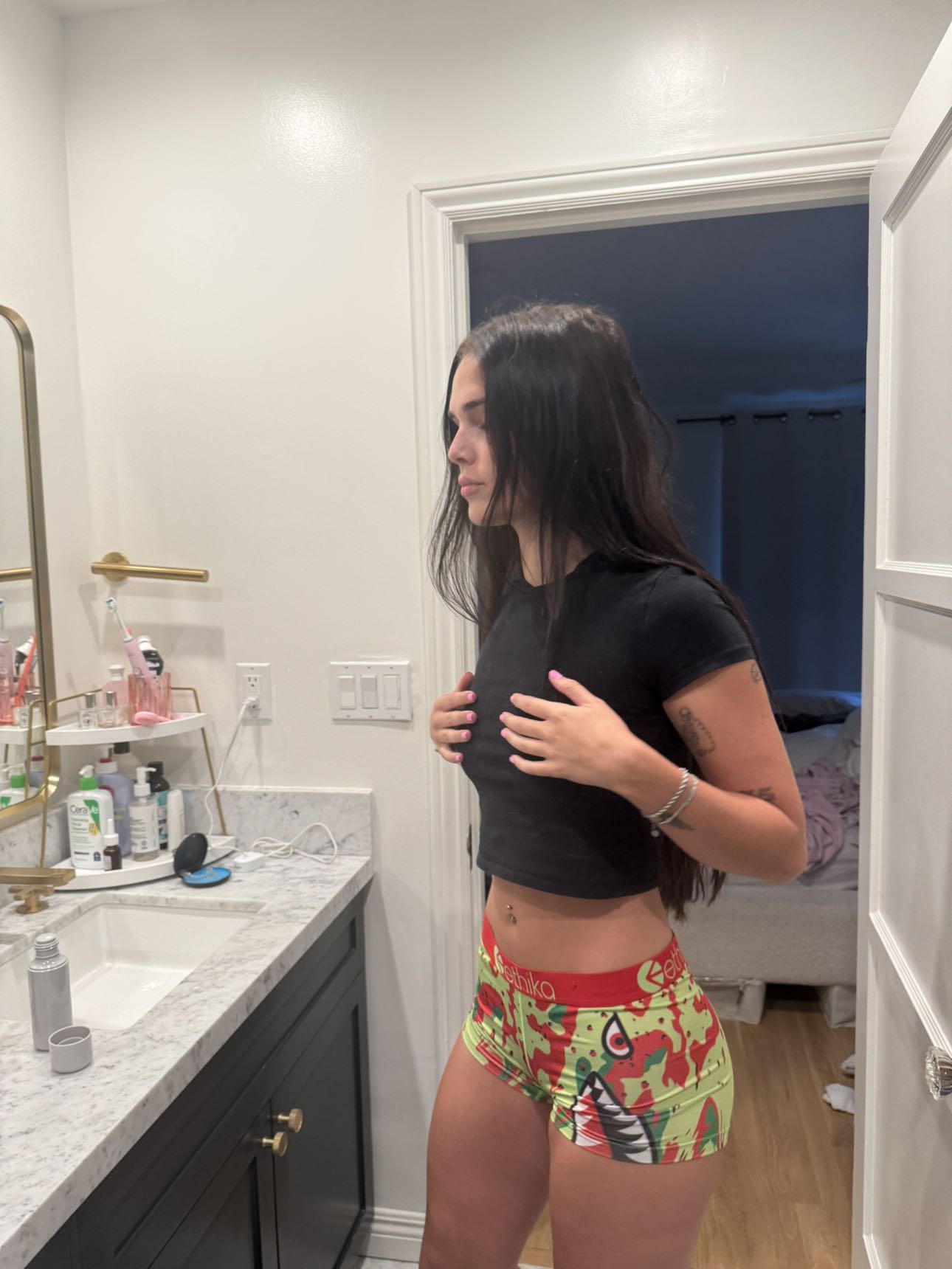 skilahblue snapchat image archive image