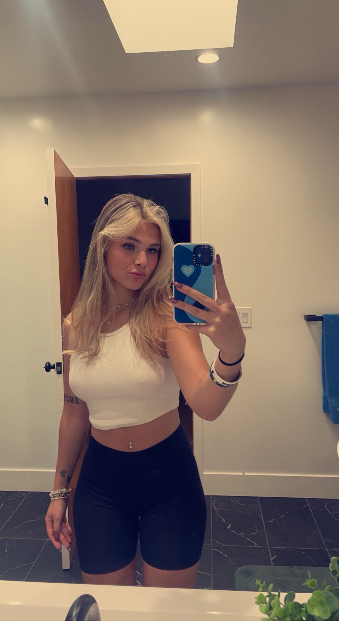 skilahblue snapchat image archive image