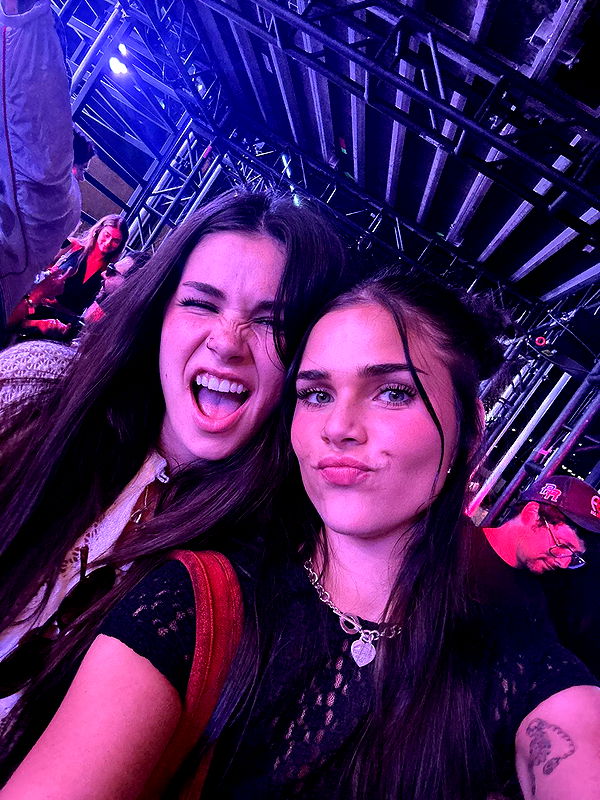 skilahblue image ~ Altpins