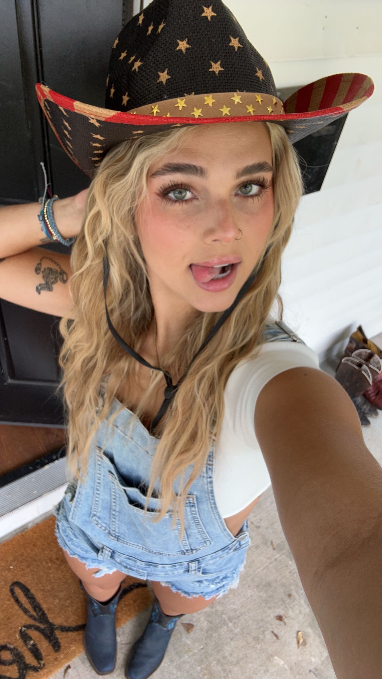 skilahblue snapchat image archive image