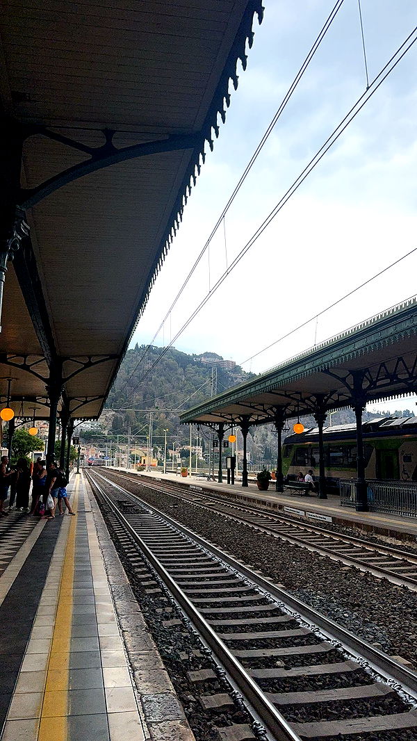 skilahblue image ~ Altpins