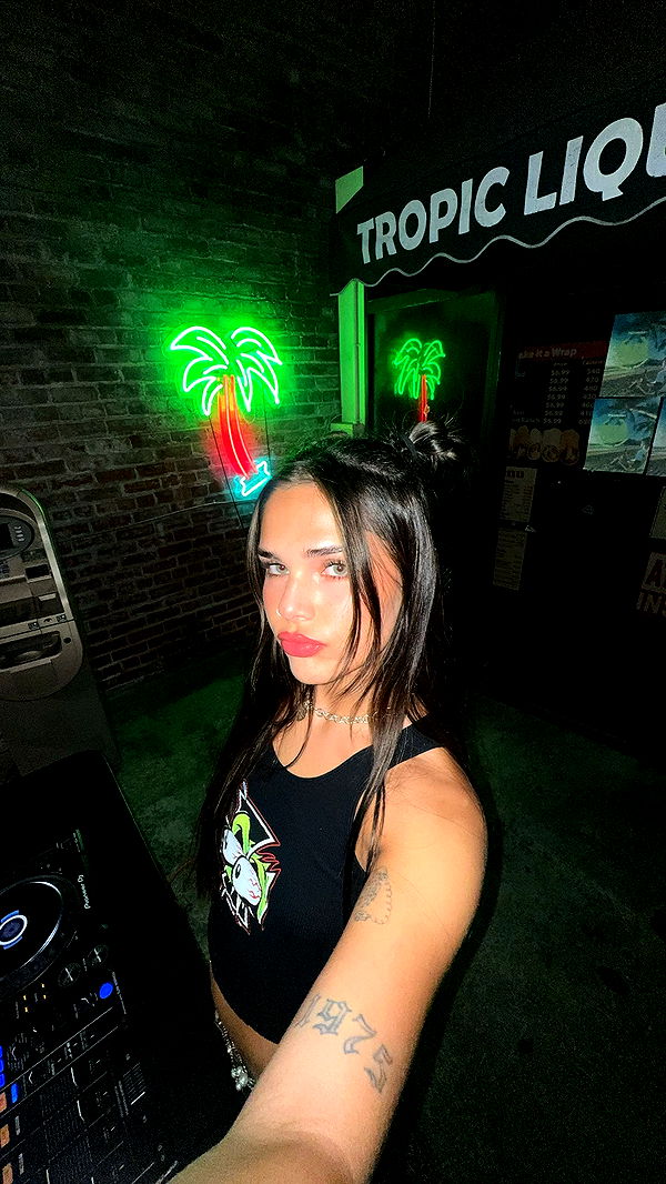 skilahblue image ~ Altpins