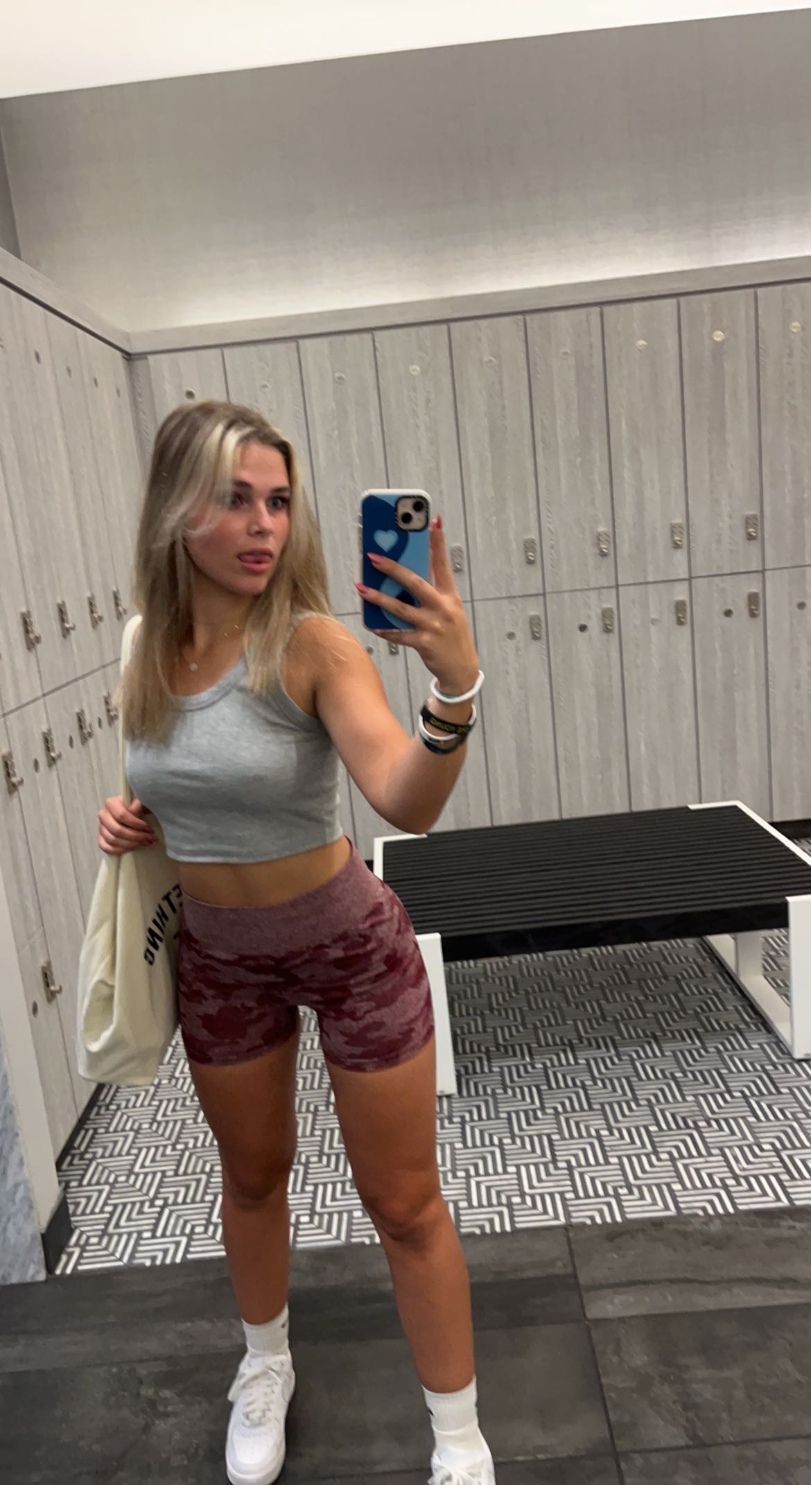 skilahblue snapchat image archive image