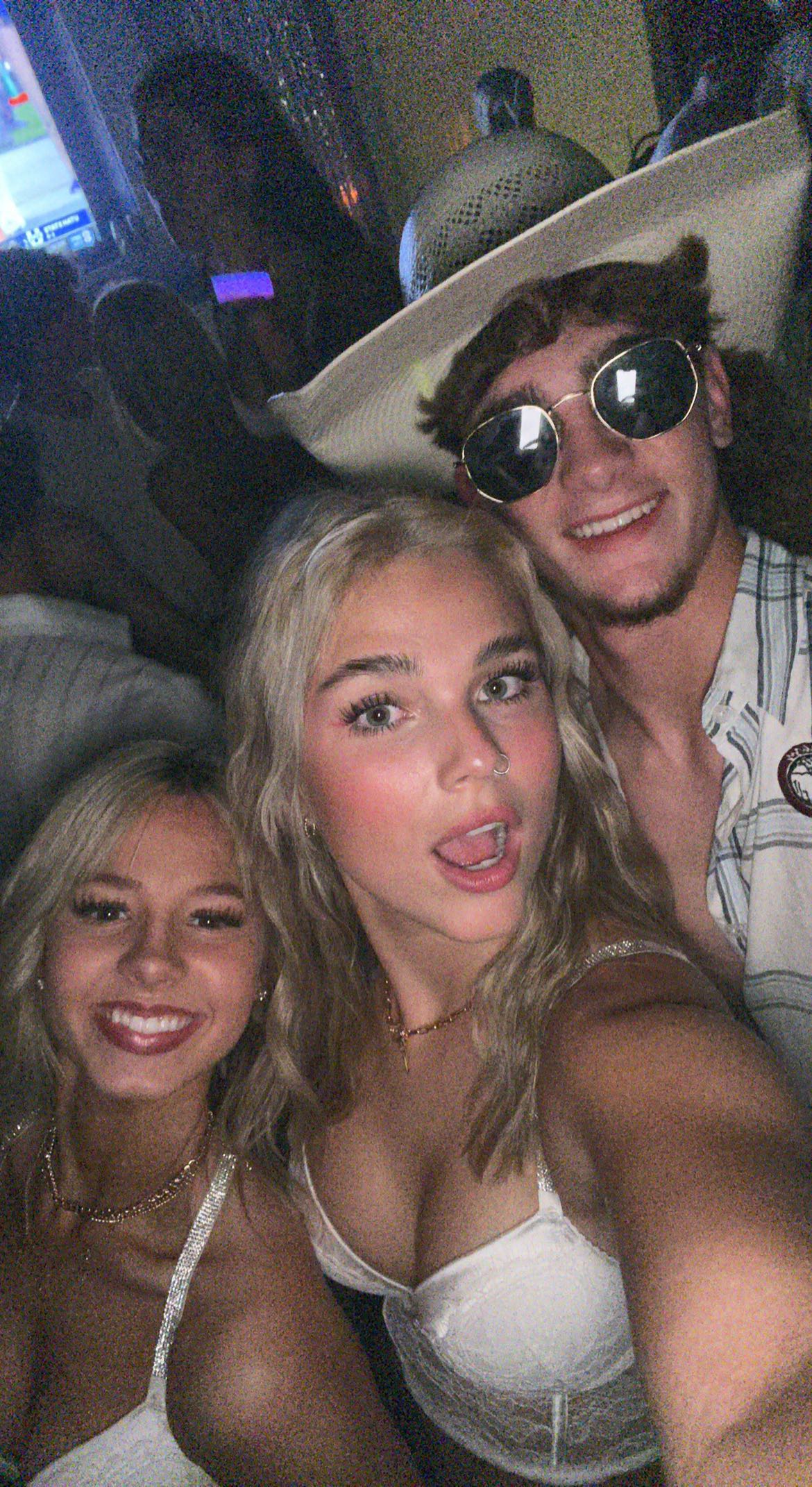 skilahblue snapchat image archive image