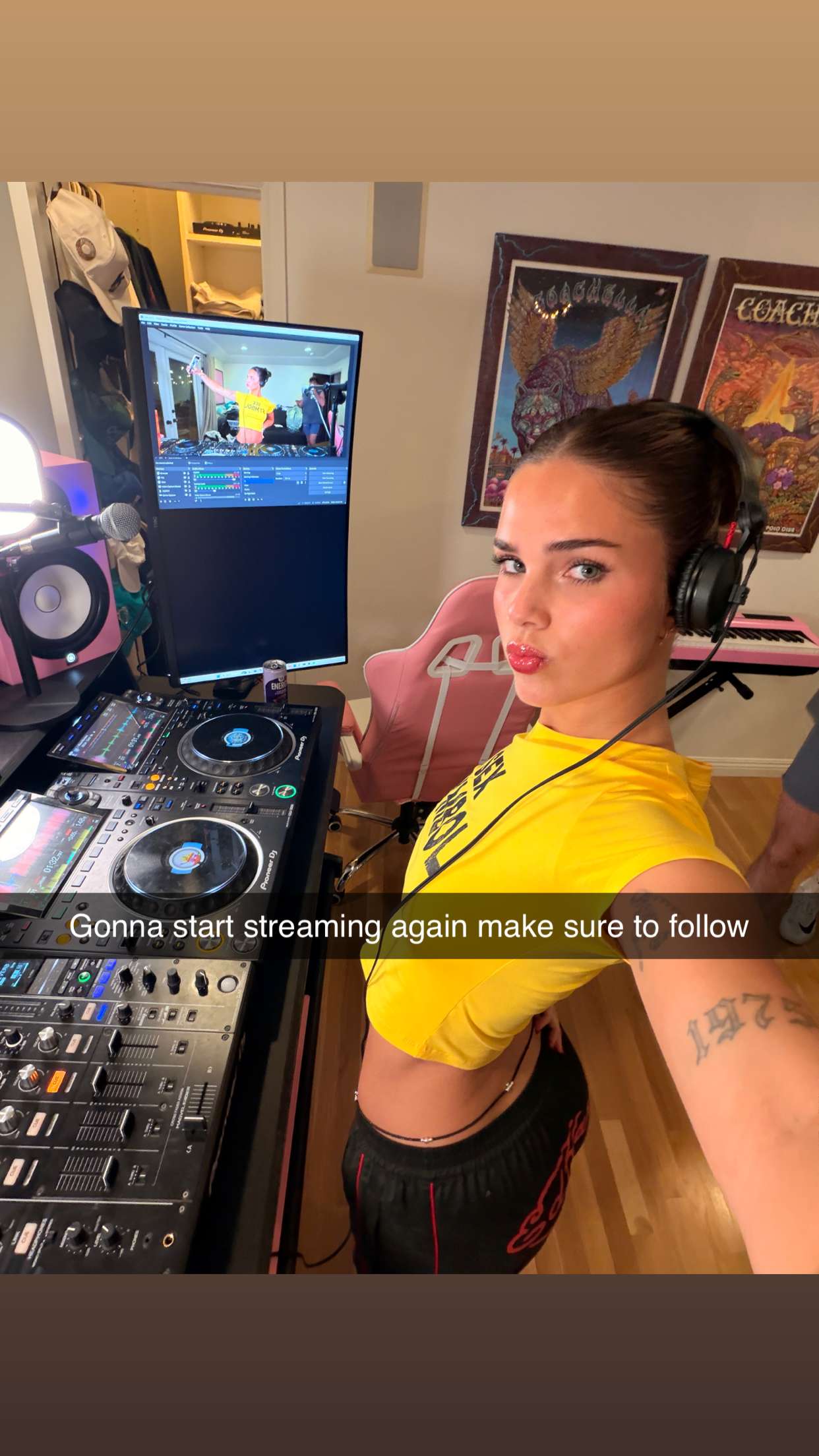 skilahblue snapchat image archive image