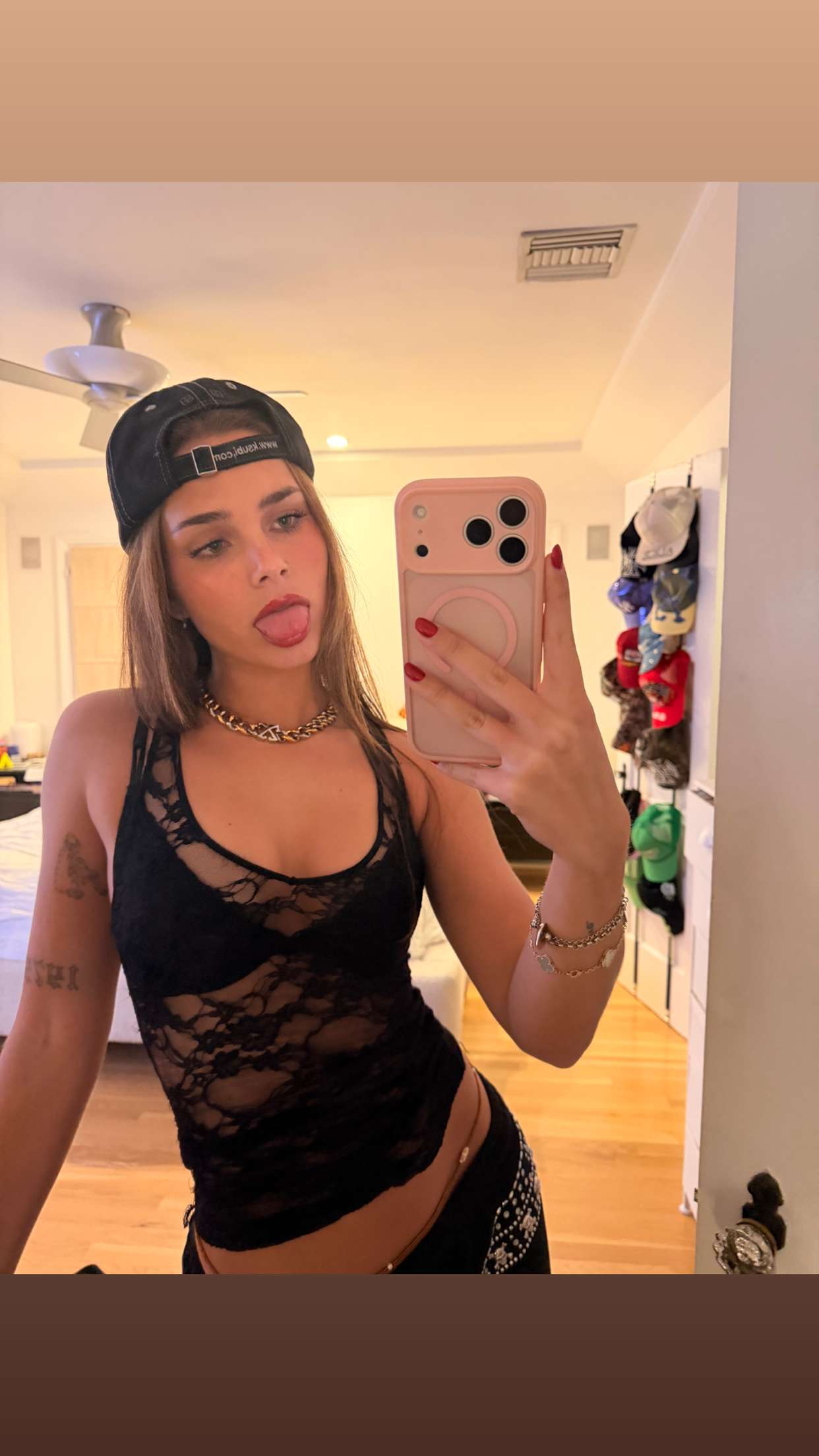 skilahblue snapchat image archive image