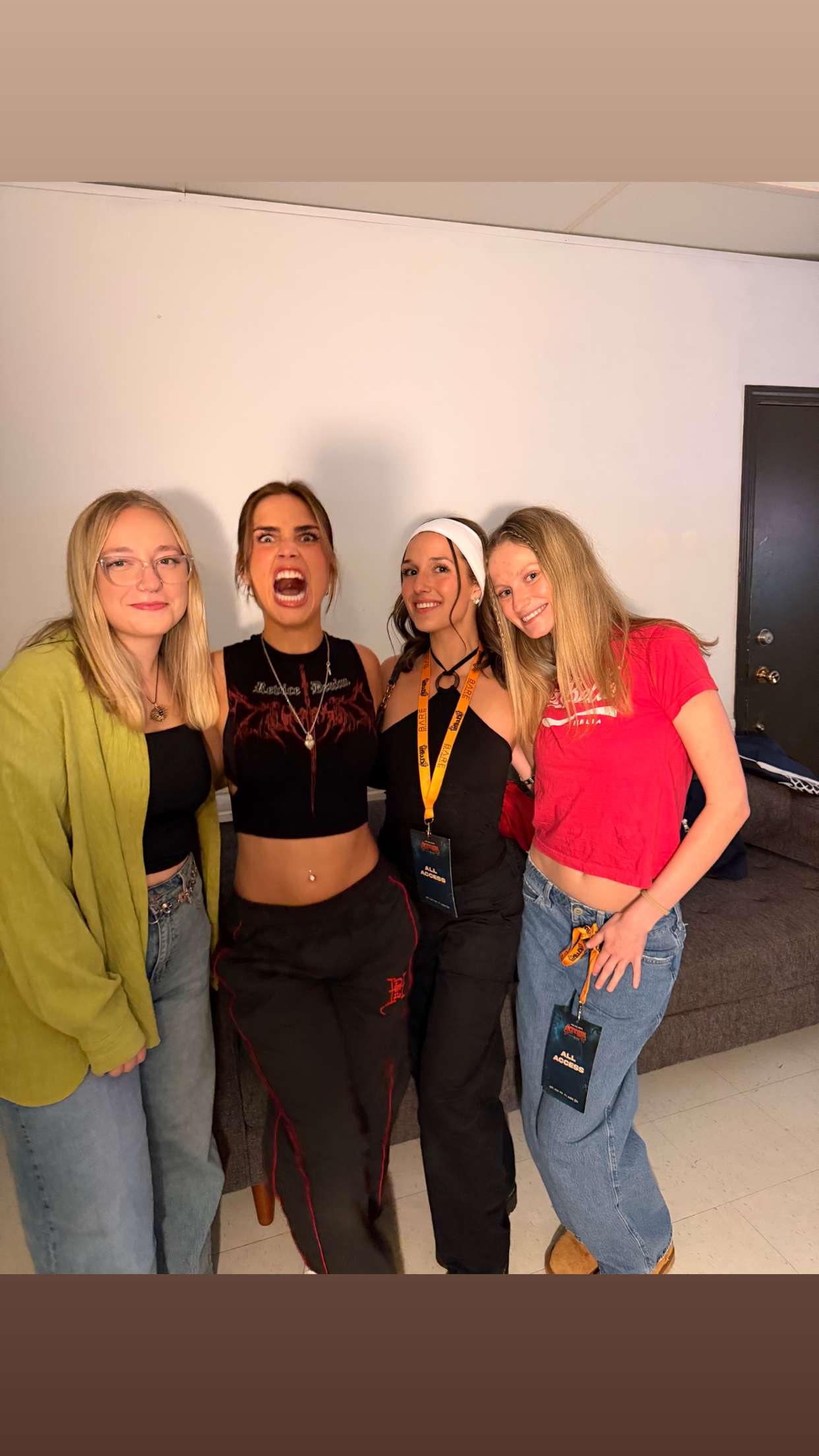 skilahblue snapchat image archive image