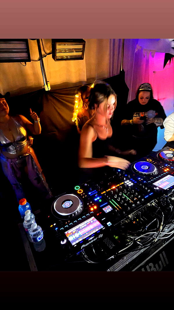 skilahblue image ~ Altpins