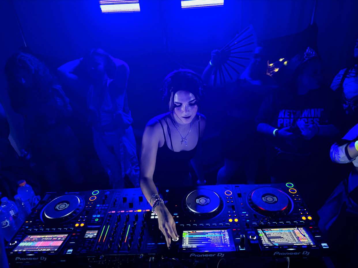 skilahblue snapchat image archive image