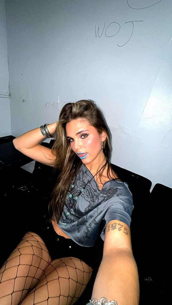 skilahblue image ~ Altpins