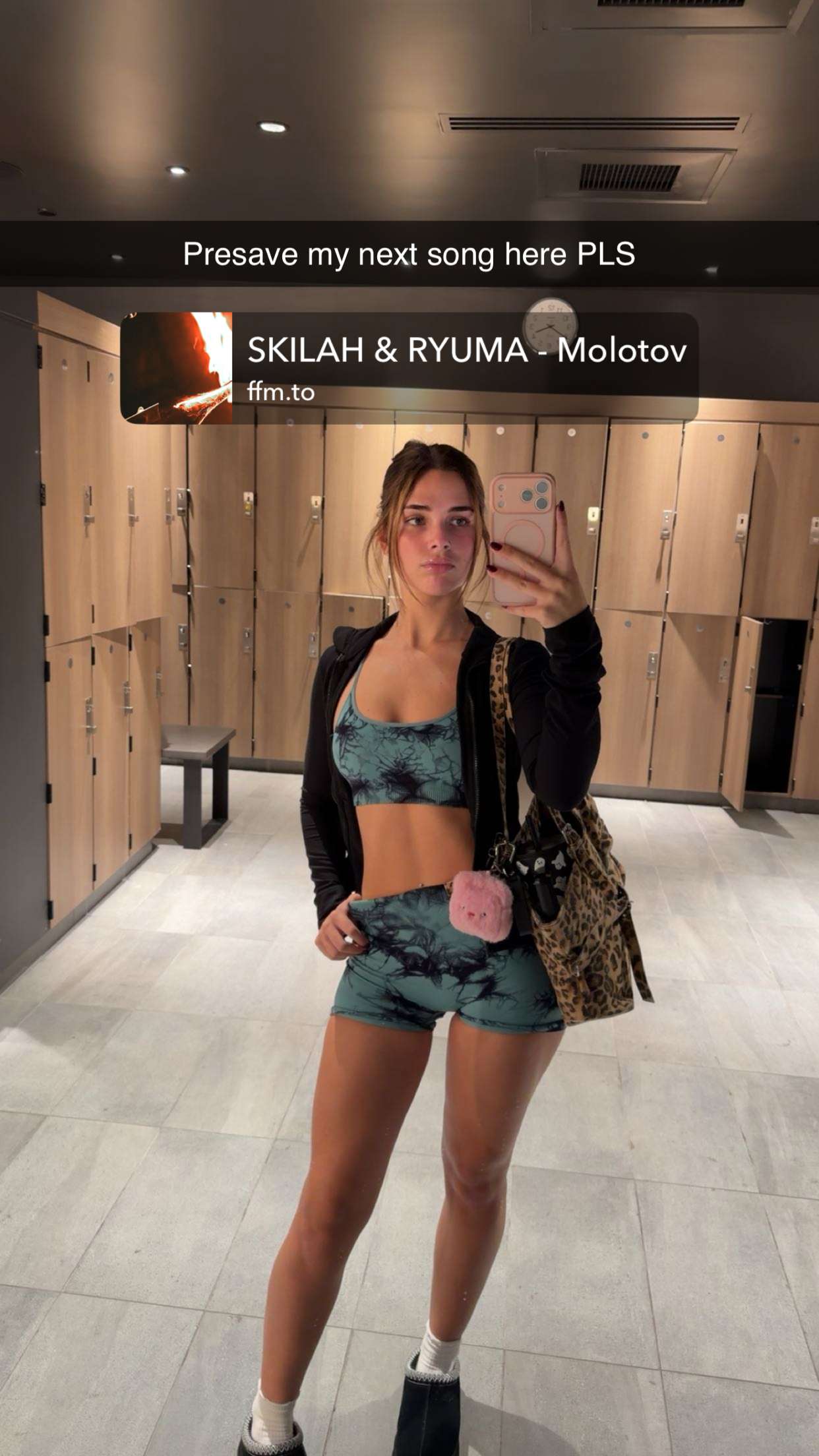 skilahblue snapchat image archive image