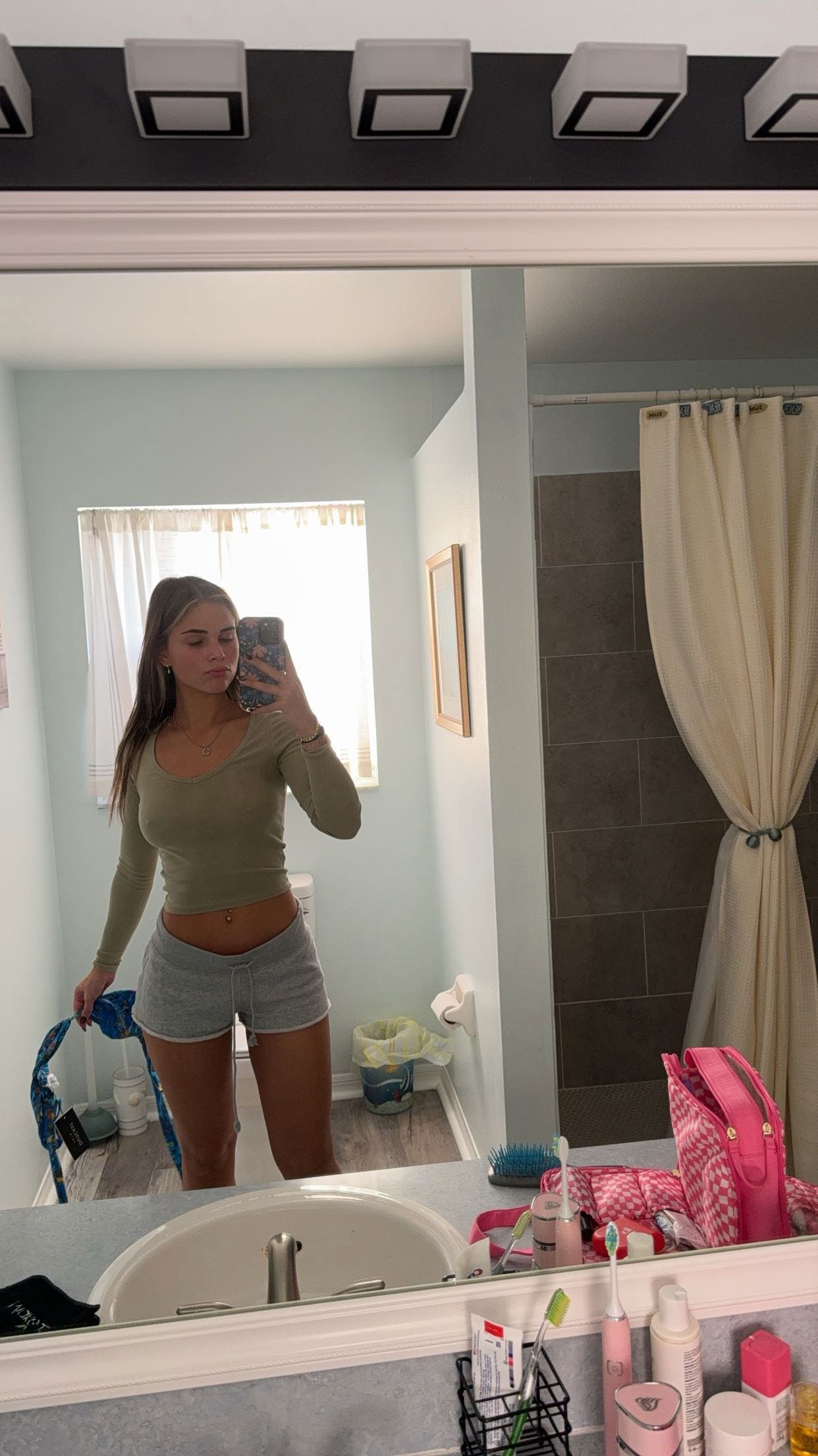 skilahblue snapchat image archive image