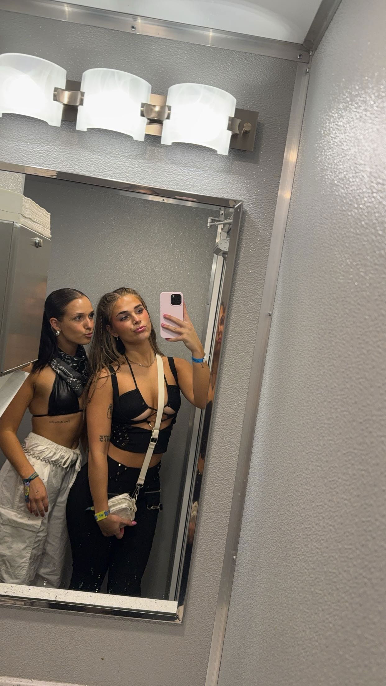 skilahblue snapchat image archive image