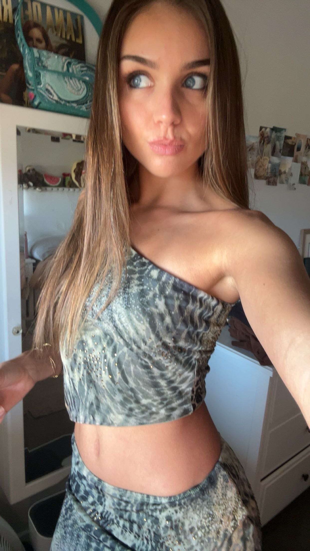 soph4ocean snapchat image archive image