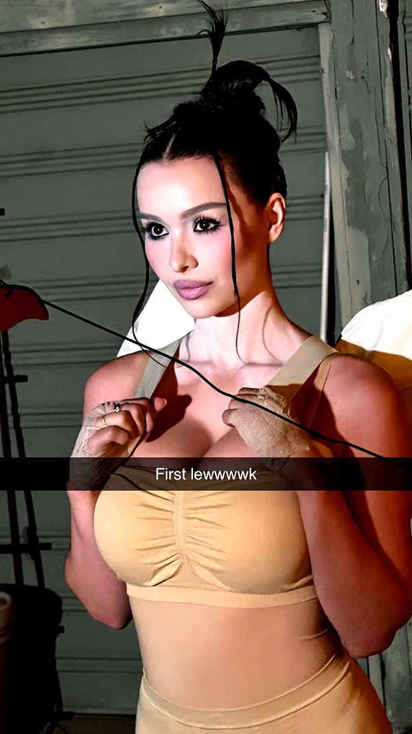 sophieeemudd snapchat image archive image