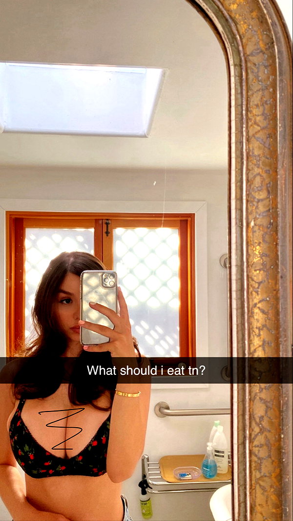 sophieeemudd snapchat image archive image