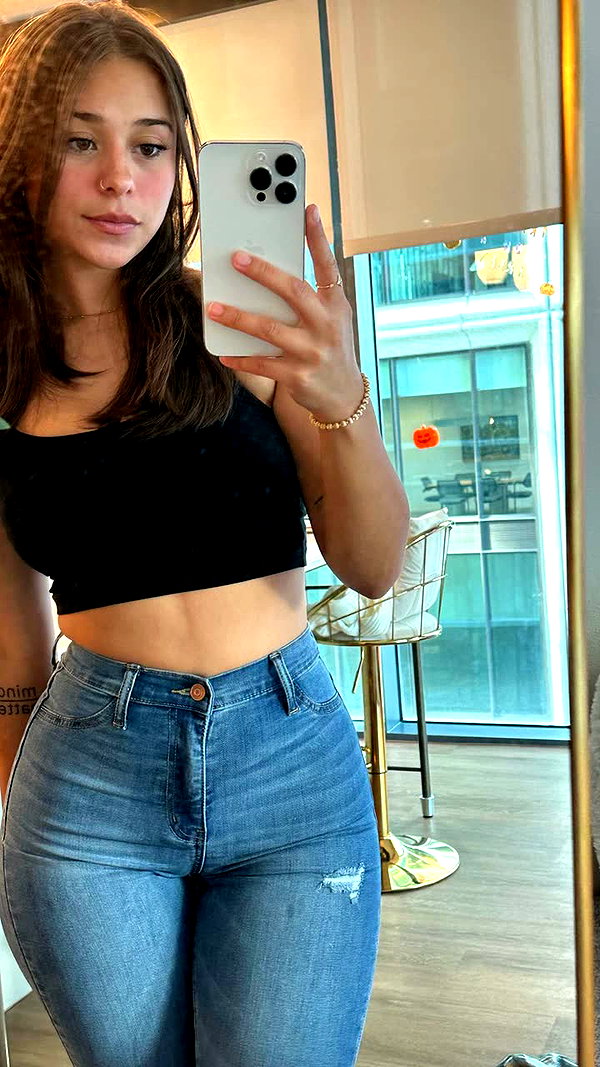 sophieraiin snapchat image archive image