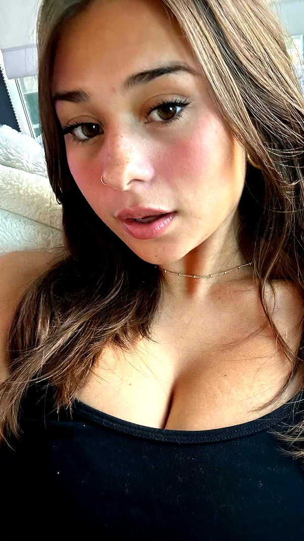 sophieraiin snapchat image archive image