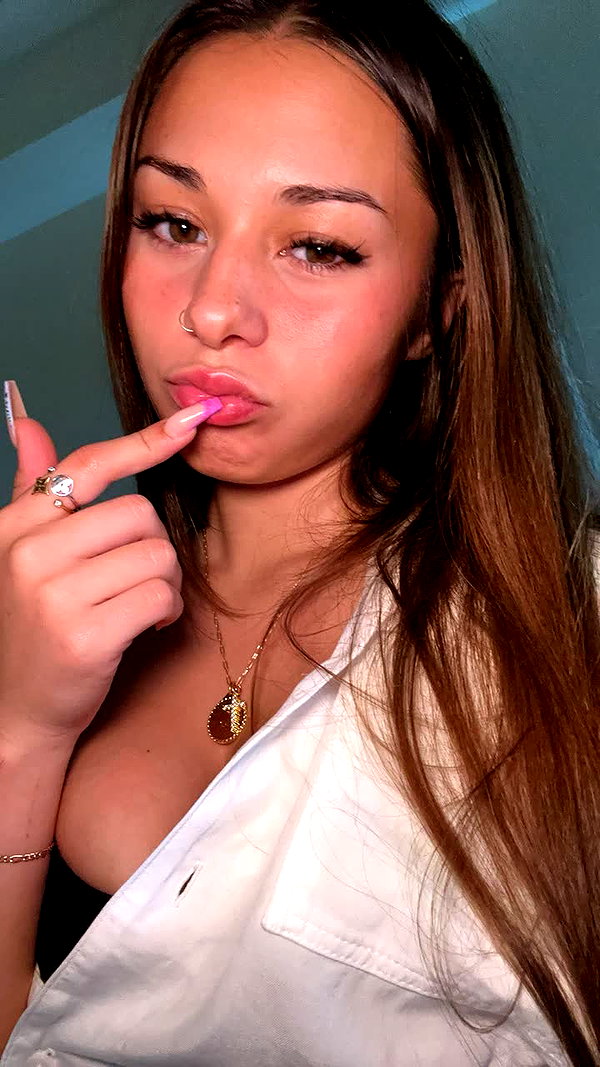 sophieraiin snapchat image archive image