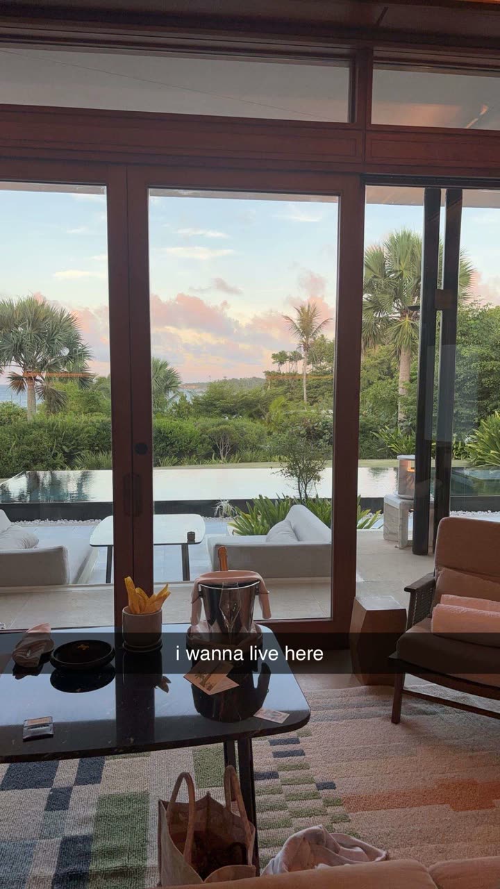 sophieraiin snapchat image archive image