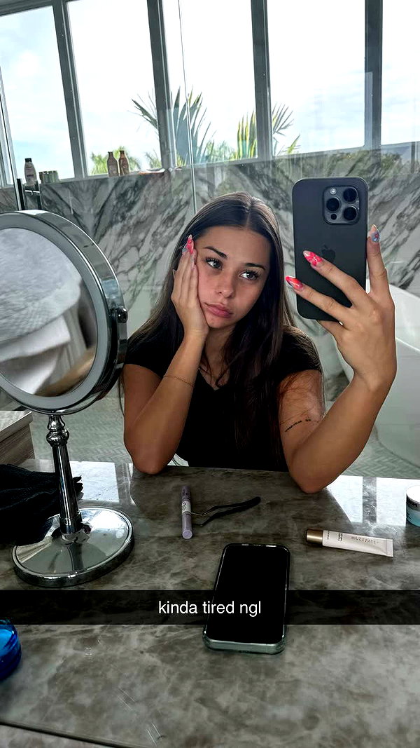 sophieraiin snapchat image archive image