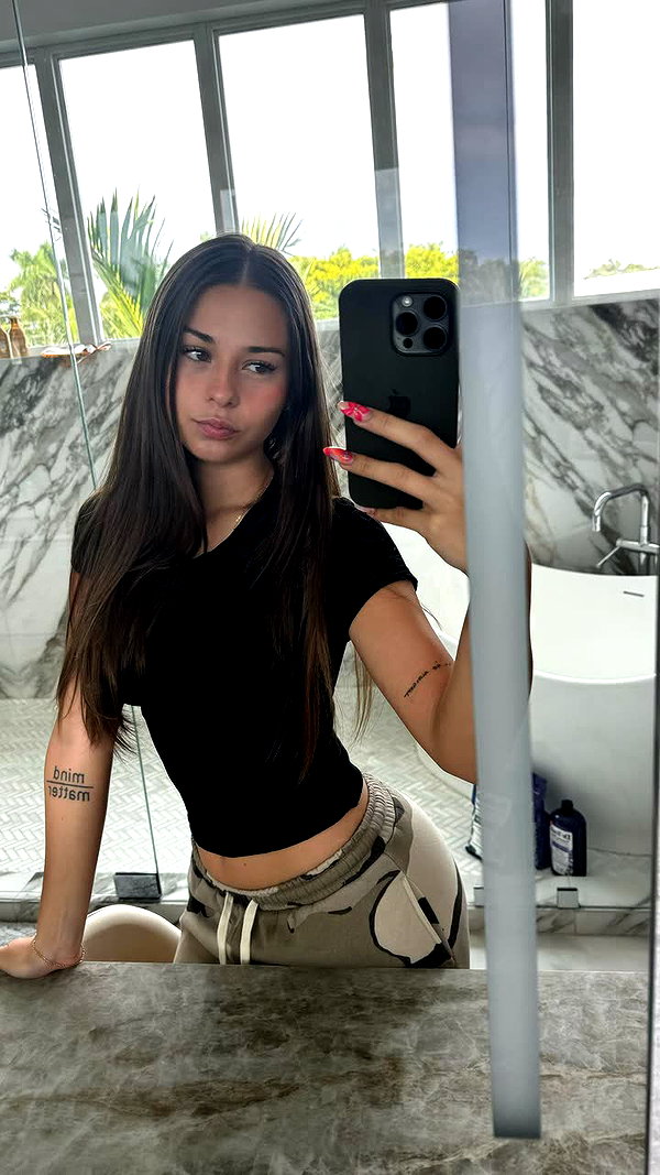 sophieraiin snapchat image archive image