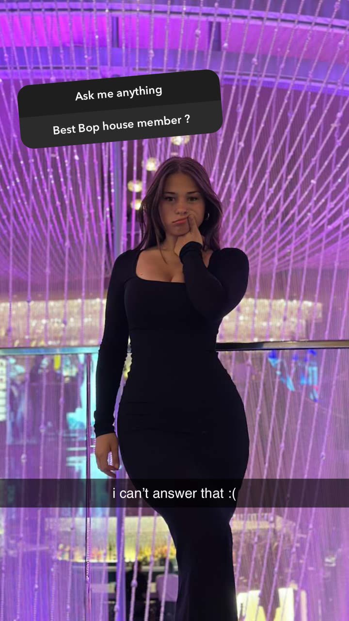 sophieraiin snapchat image archive image