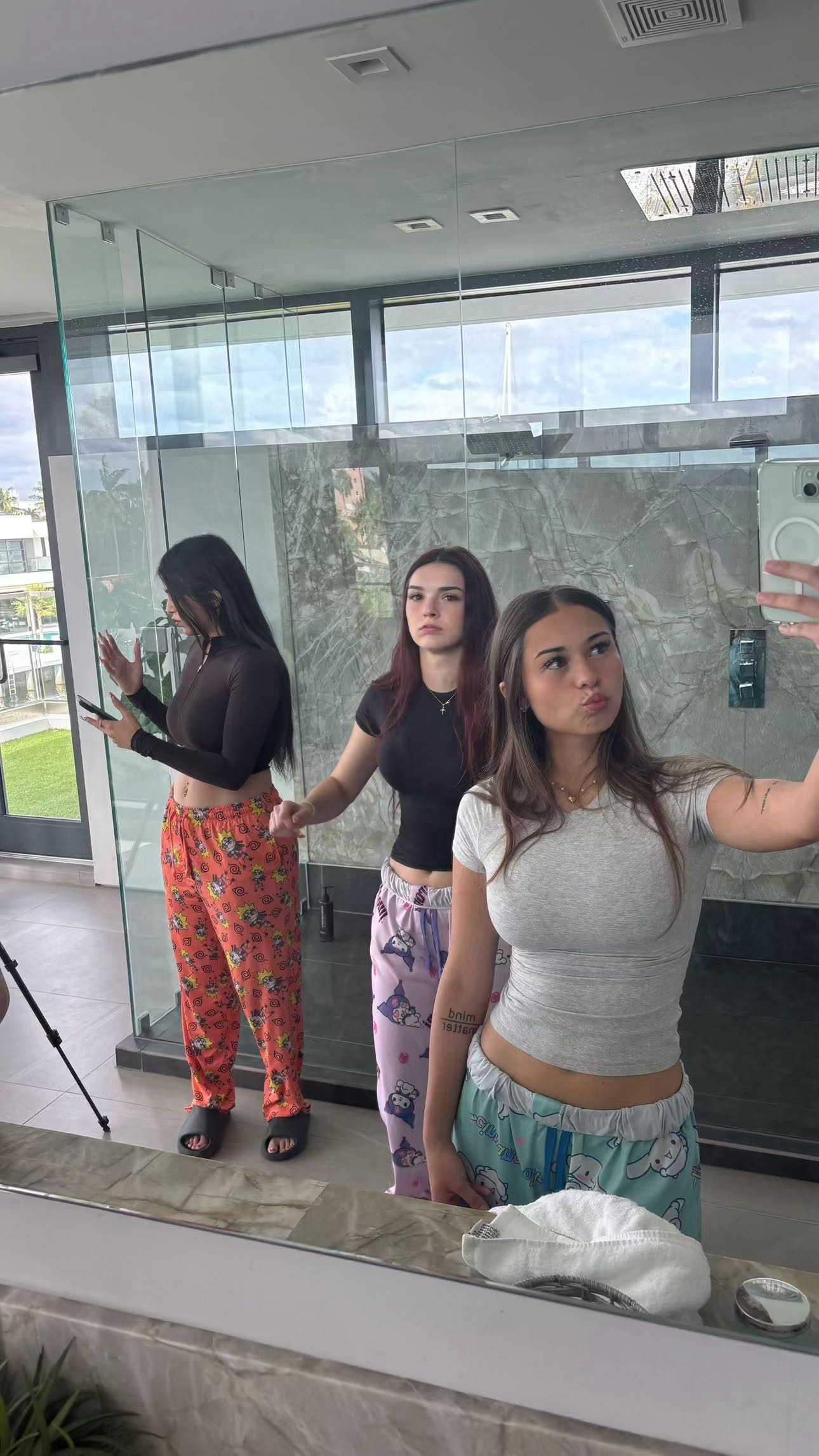 sophieraiin snapchat image archive image