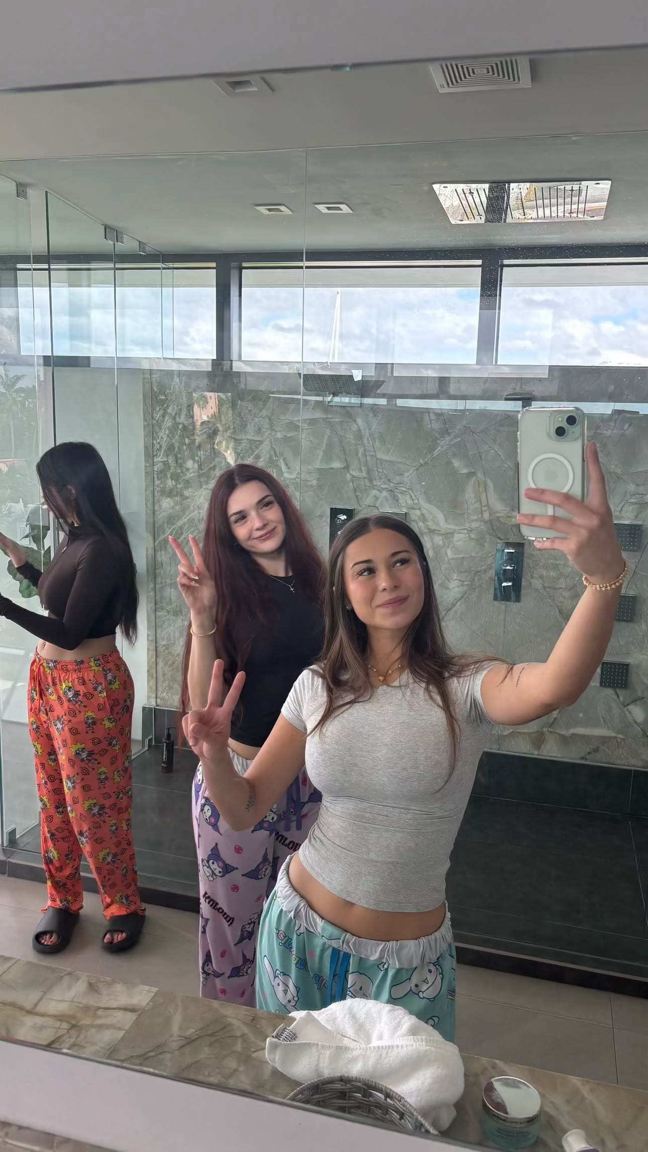 sophieraiin snapchat image archive image