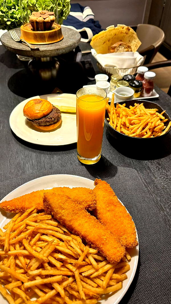 sophieraiin image ~ Altpins