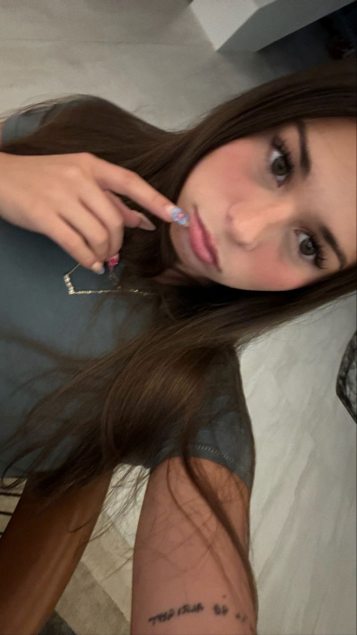 sophieraiin snapchat image archive image