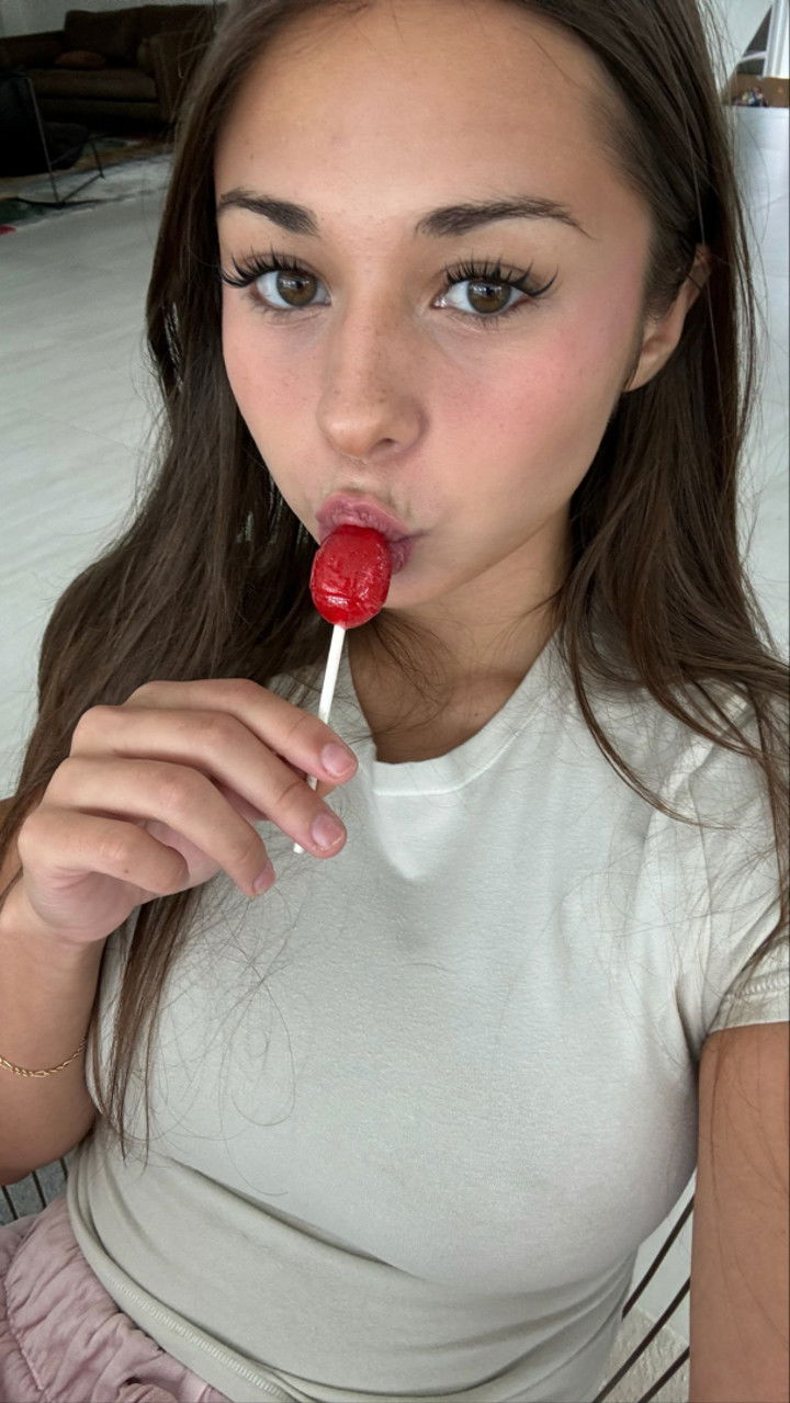 sophieraiin snapchat image archive image