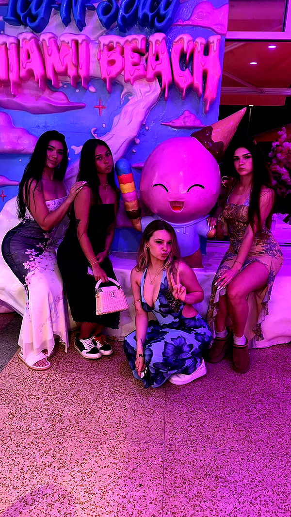 sophieraiin image ~ Altpins