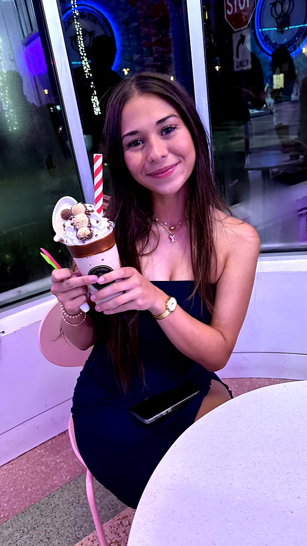 sophieraiin snapchat image archive image