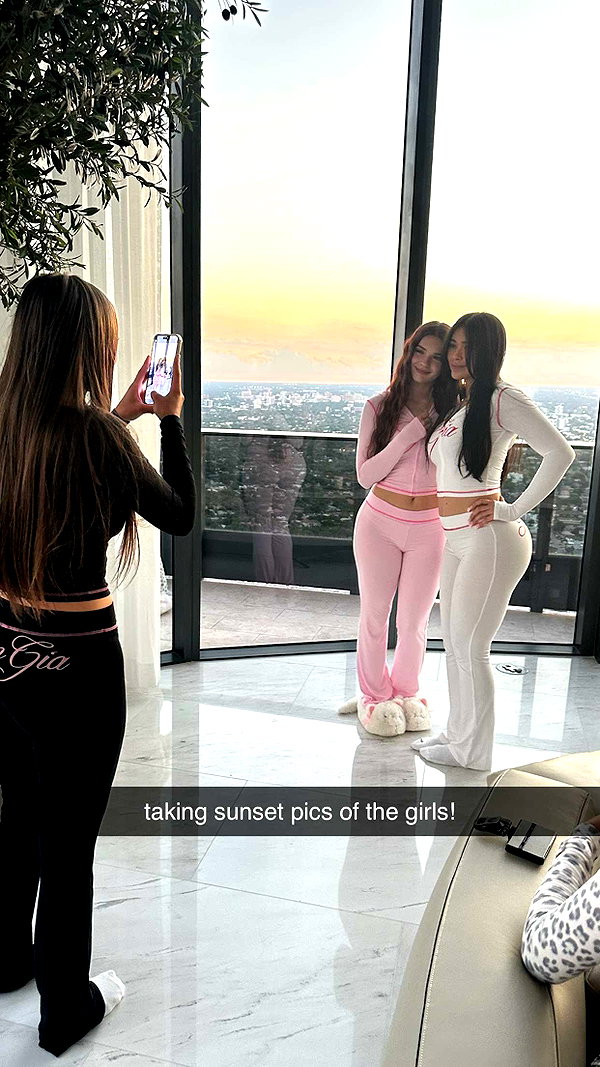 sophieraiin snapchat image archive image