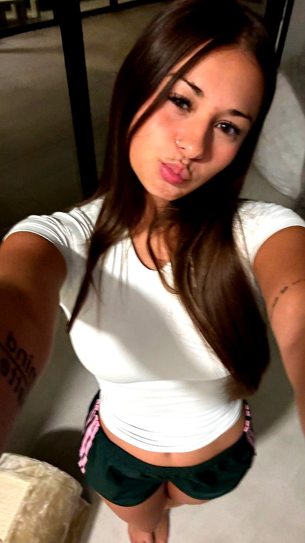 sophieraiin snapchat image archive image
