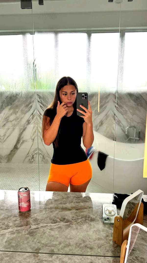 sophieraiin snapchat image archive image