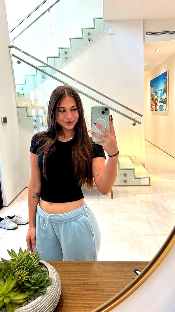 sophieraiin snapchat image archive image