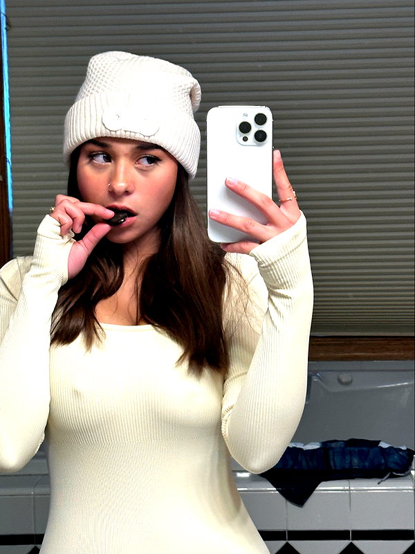 sophieraiin snapchat image archive image