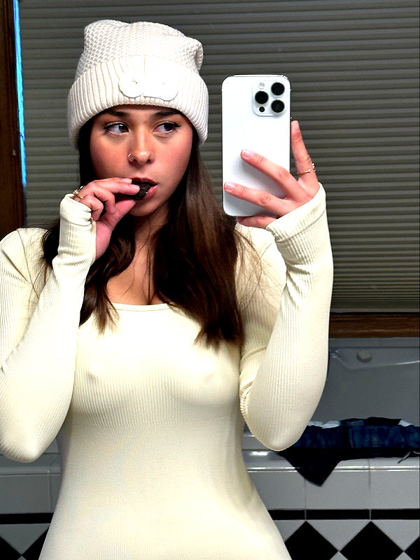sophieraiin snapchat image archive image