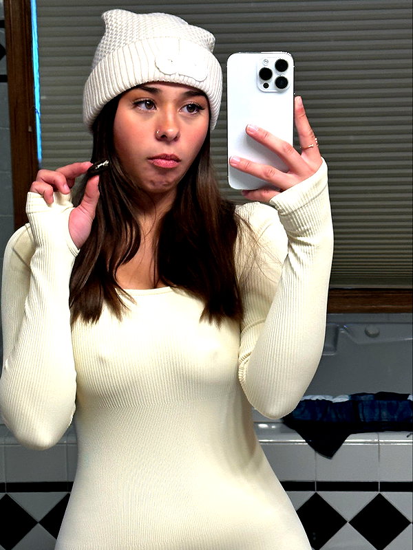 sophieraiin snapchat image archive image