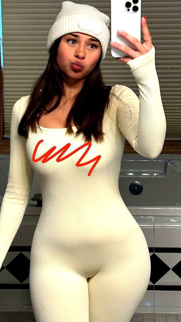 sophieraiin snapchat image archive image