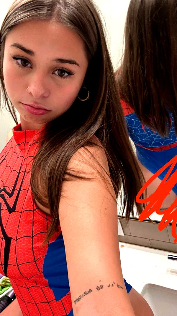 sophieraiin snapchat image archive image