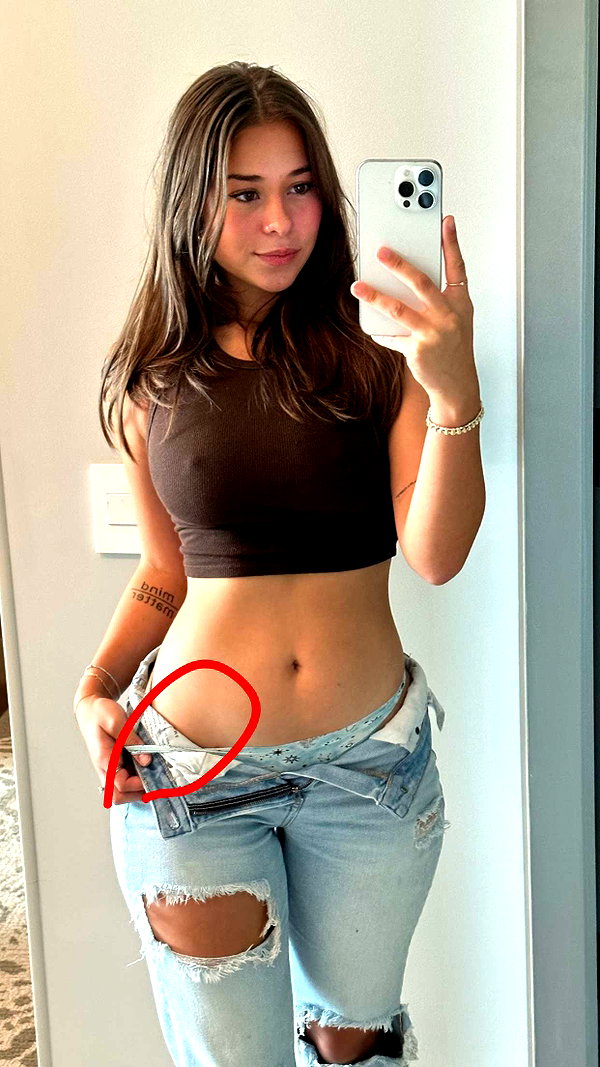 sophieraiin snapchat image archive image