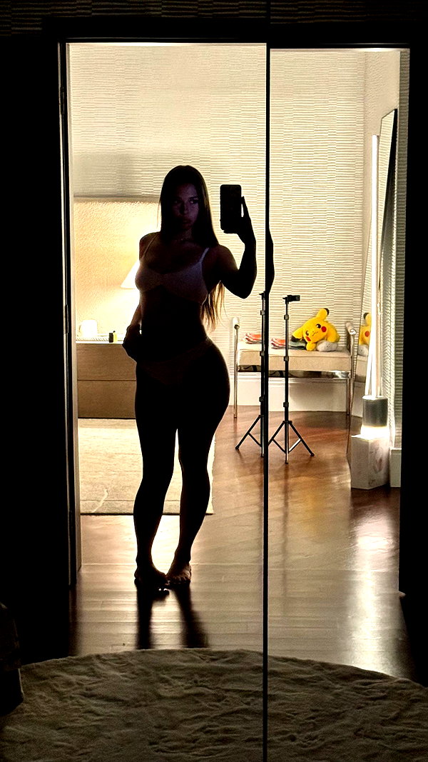 sophieraiin snapchat image archive image