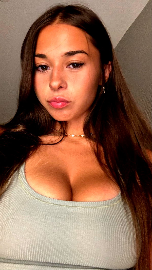 sophieraiin snapchat image archive image