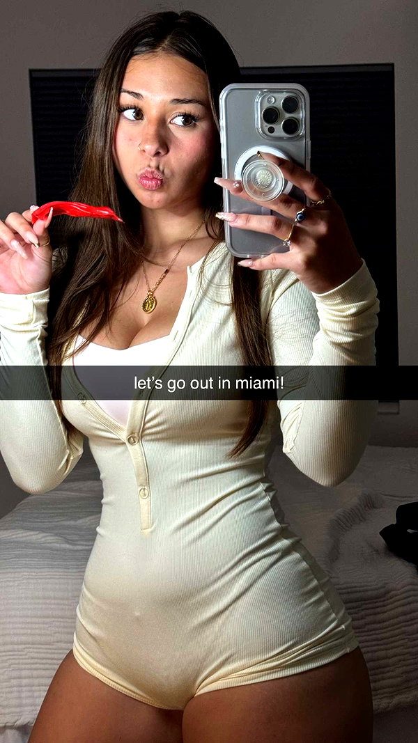 sophieraiin snapchat image archive image