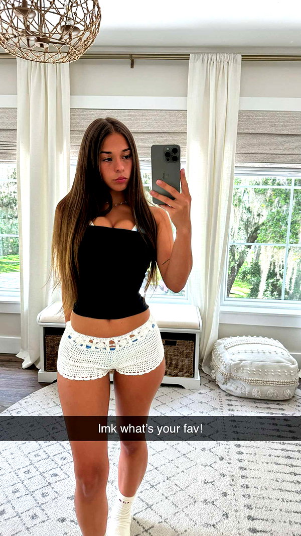 sophieraiin snapchat image archive image